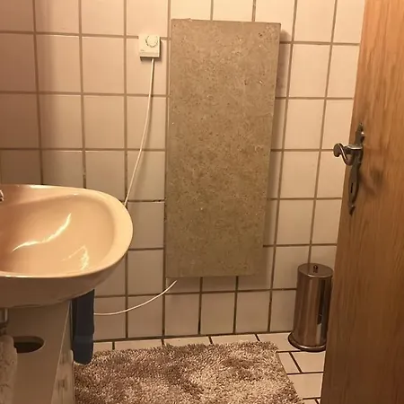 Souterrainwohnung Zum Leiselsee * Baunatal